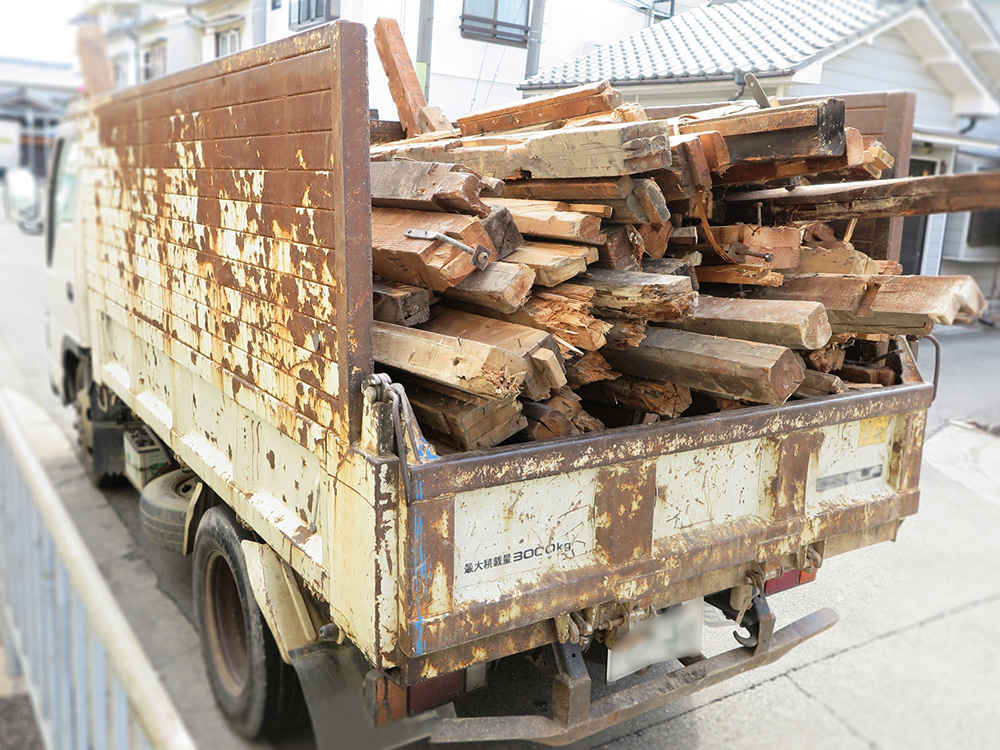 廃材の処理とリサイクル